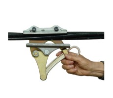 SELF-GRIPPING CLAMP